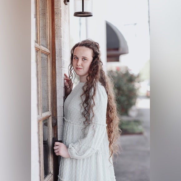 Meet your posher!☺️ - Picture 3 of 16